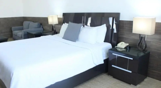 Полулюкс Beverly Hills: Hotel and Business
