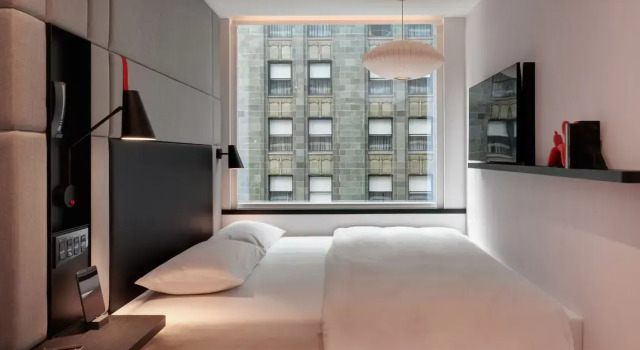 Двухместный номер Standard citizenM Chicago Downtown