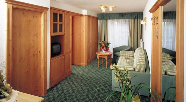 Полулюкс Santeshotel