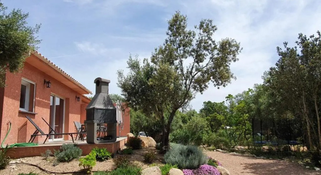 Коттедж с 2 комнатами Mini-villas Célia à BONIFACIO