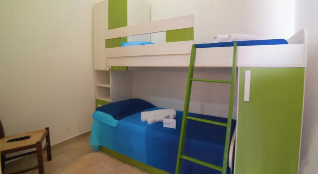 Villa Benedetta 50m From Beach, Book Villa Sommerhuse i Torre Chianca, Hytte