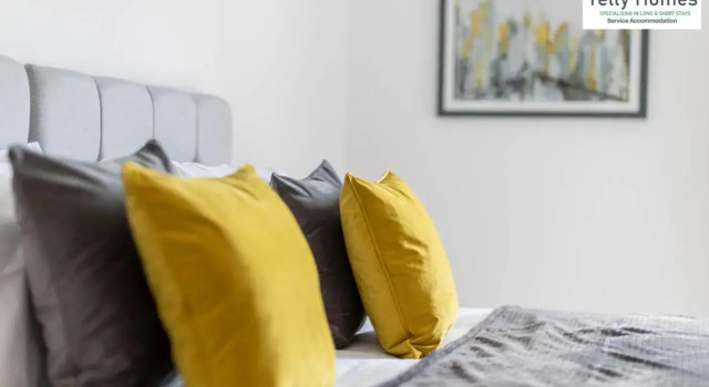 10 percent off weekly and 20 percent off monthly bookings - Marigold unit at Telly Homes Limited Birmingham City Centre -2 bedroom Apartment, Free WIFI, Varaa Huoneisto Asunnot kohteessa Merseyside, Huoneisto