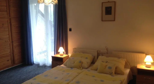 Kokó Panzió, Prenota Hotel Hotel a Southern Transdanubia con parcheggio, Parcheggio