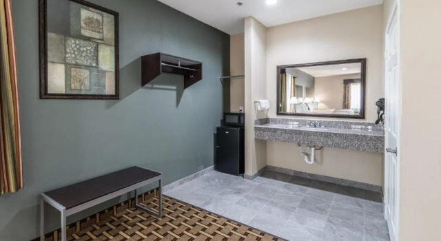 Люкс Superior Scottish Inns & Suites