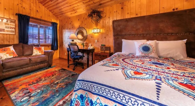 Коттедж Desert Rose Resort & Cabins