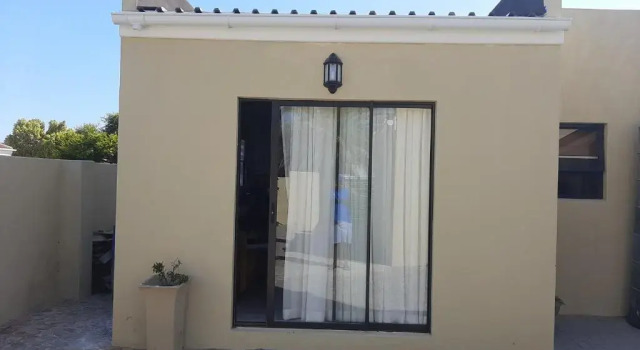 Апартаменты Shalom Self Catering