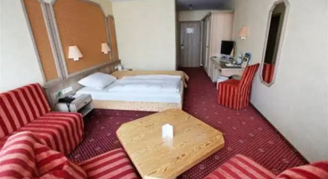 Gasthof Die Krone, Reservar Hotel Schwabisch Hall Swabian Forest