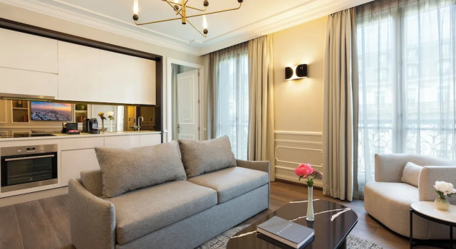 Апартаменты c 1 комнатой La Clef Tour Eiffel Paris by The Crest Collection