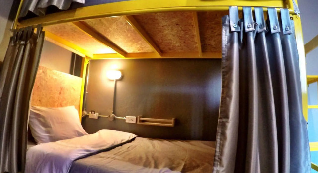 Cubic Bangkok Hostel