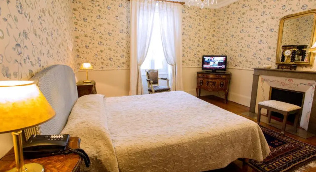 Двухместный номер Comfort Hotel La Villa Fleurie