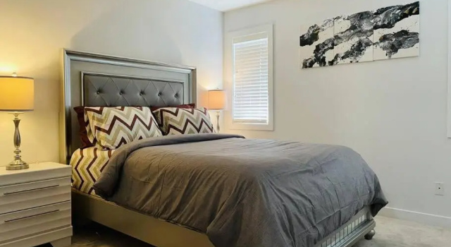 Charming 3BR Detached House in Stonebridge