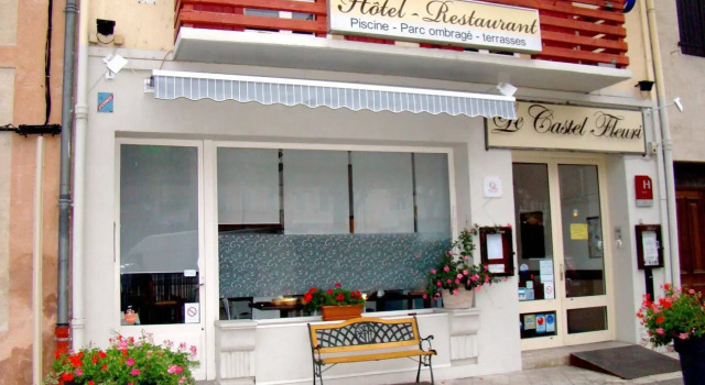 Logis Hôtel Restaurant Le Castel Fleuri