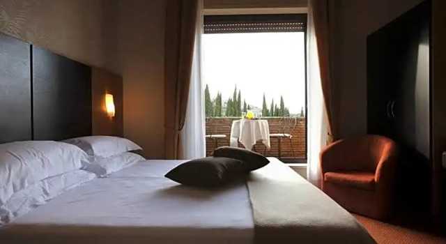Standard Doppel Zimmer mit Blick Villa Luisa