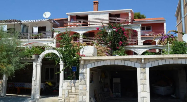 Apartments Prižba Bay, Prenota Appartamento Prižba 