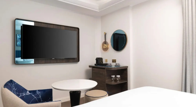 Двухместный номер Queen/King Lost Property St Pauls London, Curio Collection By Hilton