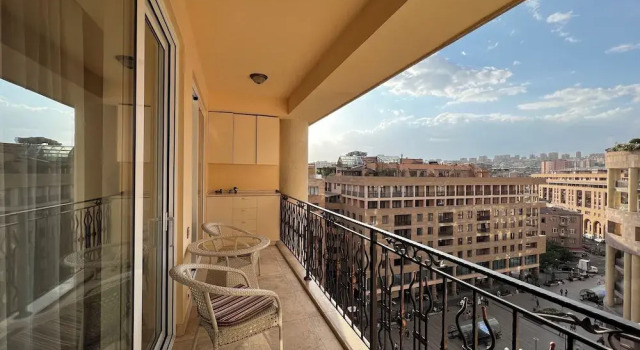 Апартаменты Luxury North Ave. Apartments by Luxe Group HH55