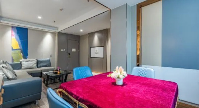 Люкс c 1 комнатой GreenTree Inn Meizhou Meijiang District Wanda Plaza Hotel