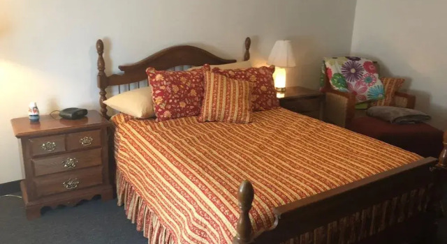 Hub City Inn, Book Hotel Hoteller i Limon med parkering, Parkering