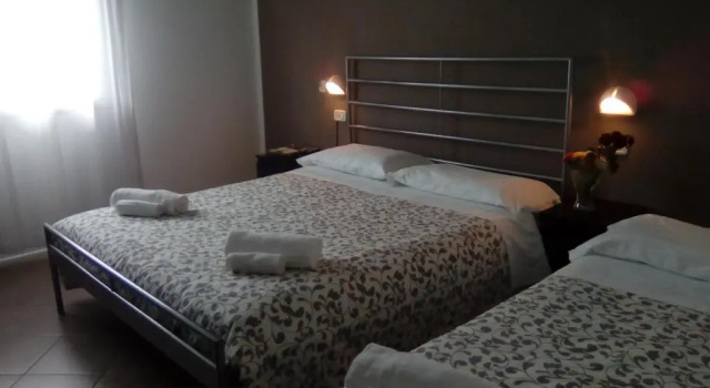 Трёхместный номер Standard Fasthotel