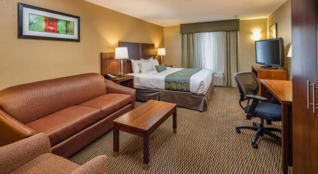 Люкс Best Western Airport Inn & Suites