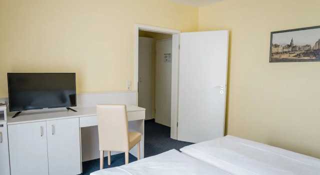 Двухместный номер Economy Point Hotel Apartments and Rooms