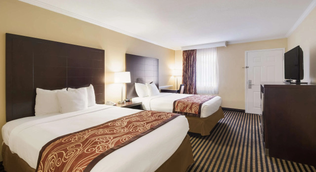Четырёхместный номер Standard Best Western - McKenzie