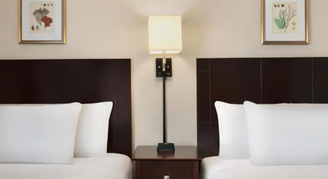 Четырёхместный номер Standard oceanfront Harrison Hall Hotel