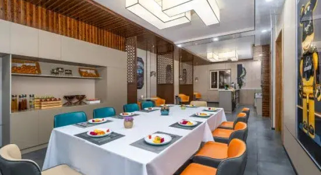 R ROYALSS HOTEL (Hohhot Saihan District Jinqiao Economic Development Zone), Reservar Hotel Saihan Hohhot