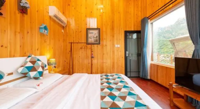 Люкс Deluxe Shanli Renjia Hostel