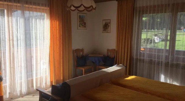 Pension Wieser "Baschtlmai", Rezerwuj Hotel Hotele w Salzburg z parkingiem, Parking