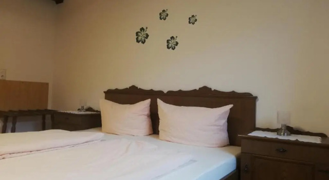 Gaststätte Liebl, Varaa Hotelli Hotellit Baijeri pysäköinnillä, Pysäköinti