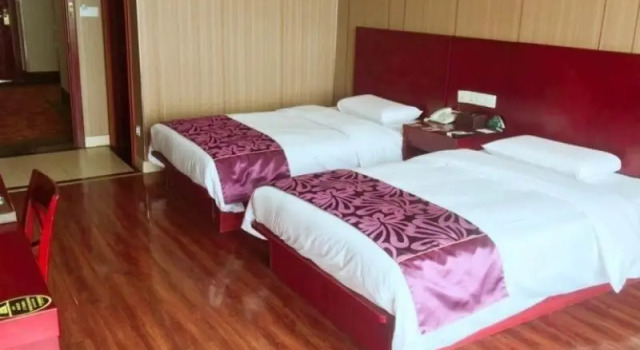 Двухместный номер Standard GreenTree Inn Jiangsu Wuxi Jiangyin Lingang New City Shengang Express Hotel