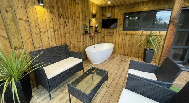 Little Paddock Lodges, Rezervasyon Otel Ferndown otoparklı oteller, Otopark