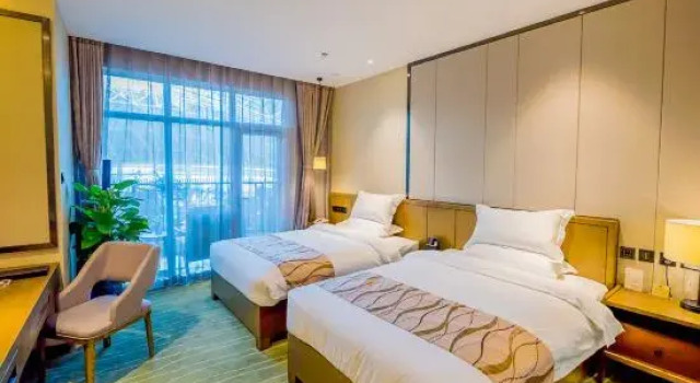 Fisher Island Holiday Hotel, Book Hotel Qinhuangdao Hebei