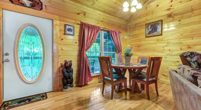 Бунгало Smokies Bungalow