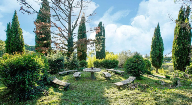Вилла Elegant Countryside Villa