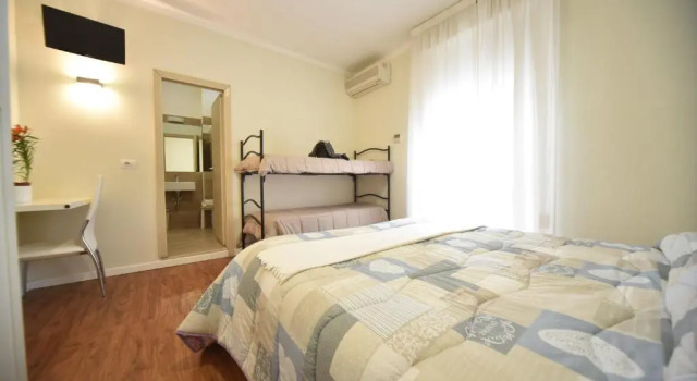 Четырёхместный номер Standard Hotel Villa Edda