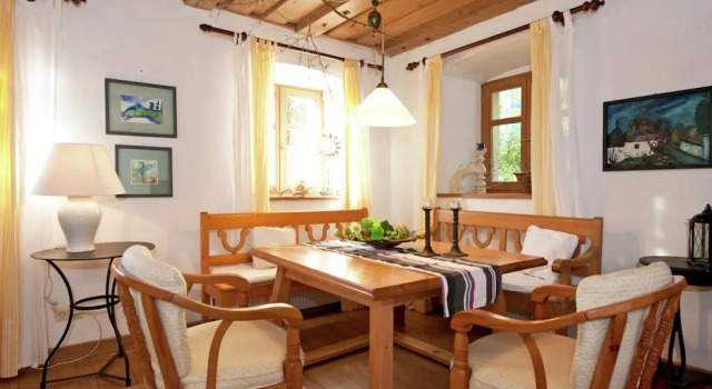 Superb Holiday Home in Weissenburg near Forest, Prenota Hotel Hotel a Baviera con parcheggio, Parcheggio