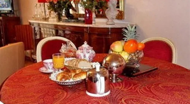 Bed & Breakfast Marché DAligre, Забронировать Отель Отели Парижа с парковкой, рядом с Cinémathèque Française, Парковка