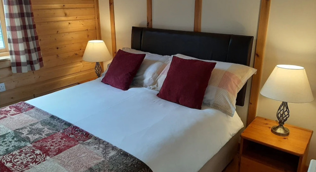 Шале с 4 комнатами Tayview Lodges