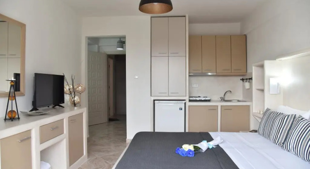 KyMa Studios and Suites