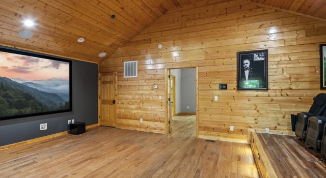River Lodge 5 Bedroom Home by Redawning, Забронировать Отель Отели Центра Питтмана 3 звезды, 3*