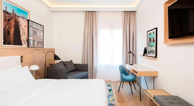 Двухместный номер Premium Le Meridien Barcelona