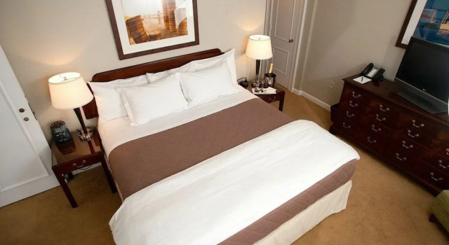 Полулюкс The Tidewater Inn