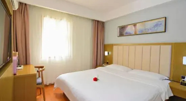 No. 8 Season Hotel Nandou Ancient City Nanshan Subway Station Branch, Shenzhen, Rezerwuj Hotel Hotele w Shenzhen z parkingiem, Parking