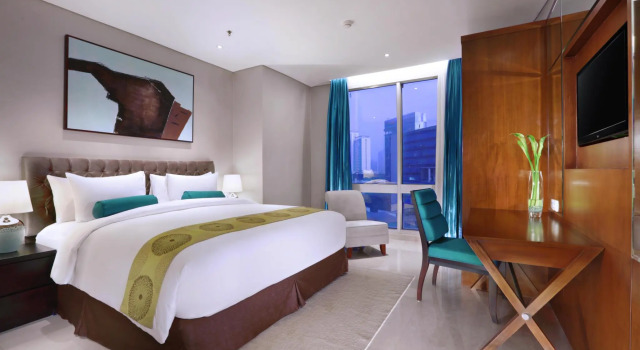 Suite 2 sypialnie z widokiem na miasto The Grove Suites Hotel