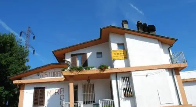Hotel Mirador, Забронировать Отель Поденцана Lunigiana