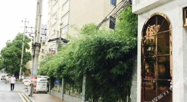Huangguan Hotel