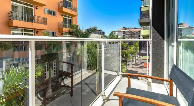 Апартаменты с 3 комнатами с балконом Hortensia Suites Apartments, Los Cristianos, Tenerife