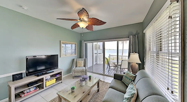 5030 Sunset Village Dr Villa 2 Bedrooms 1.5 Bathroom Villa, Book Villa Sommerhuse i Marathon, Hytte